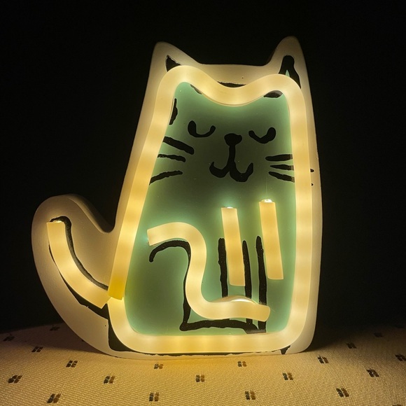 Indigo Chapters Cat Novelty Light Wall Hanging NWTs - Picture 2 of 4